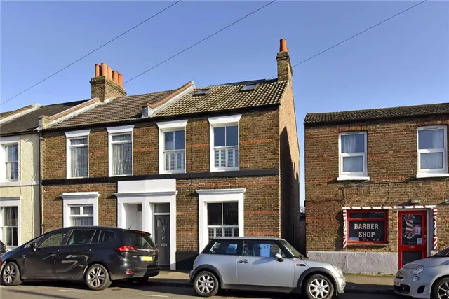 Alexandra Road, Windsor, Berkshire, SL4 1JH, photo 1