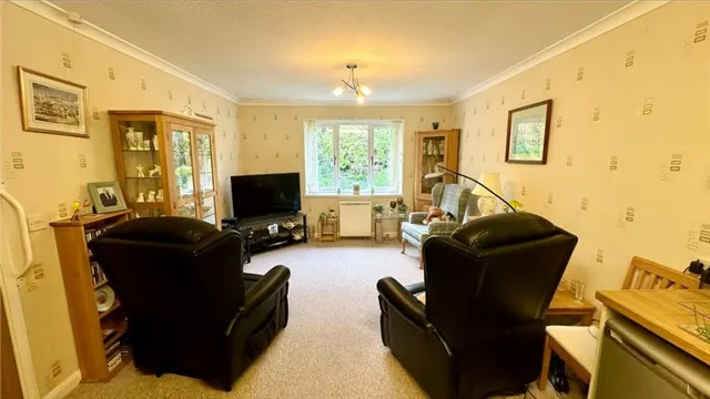 Redditch Road, Kings Norton, B38, photo 3