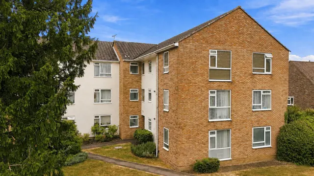 Harris Close, Enfield, photo 1