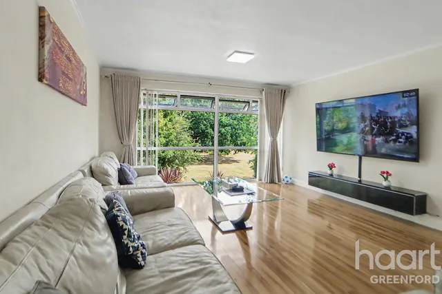 Andover Close, Greenford, UB6, photo 1