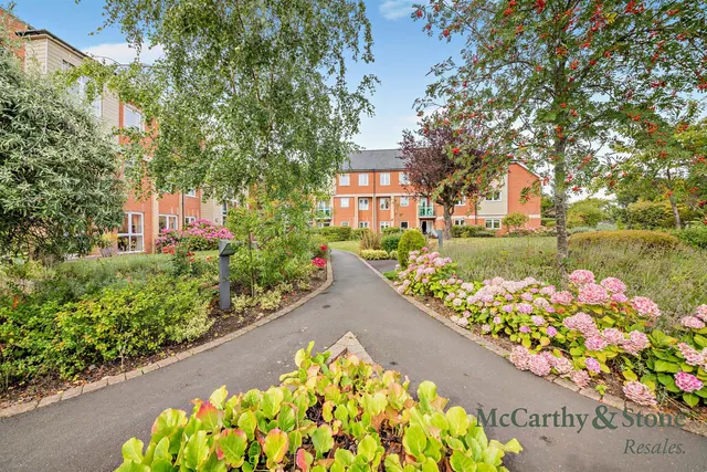 North Road, Ponteland, NE20, photo 1