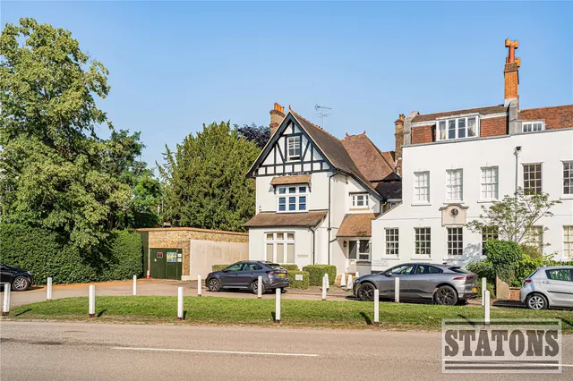 Photo 2 — Hadley Green Road, Barnet, EN5 5PR
