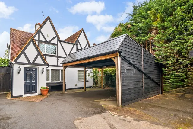 Huntercombe Lane North, Taplow, SL6, photo 2