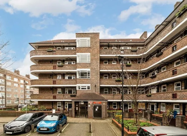 White City Estate, Shepherds Bush, W12, photo 1