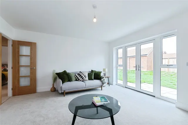 Ringwood Road, Alderholt, SP6, photo 3
