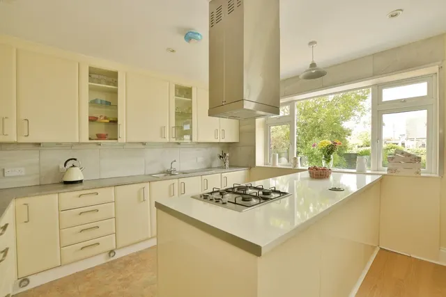 Photo 3 — Merritt Road, Greatstone, Kent, TN28