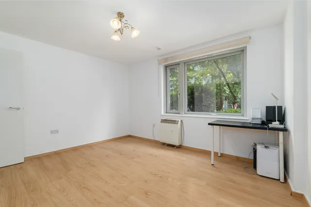 Photo 2 — Blackwall Way, London, E14