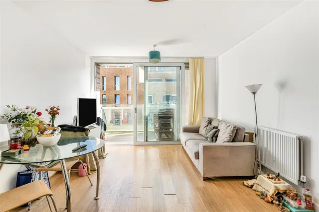 Devons Road, London, E3, photo 2