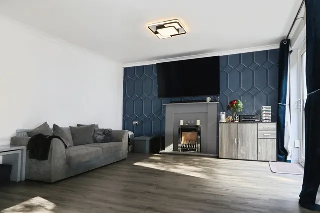 Woodlands Park Drive, Cardiff, CF5, photo 3