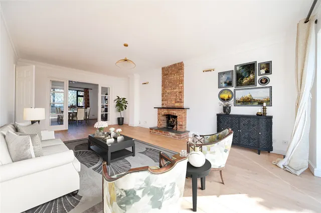 Photo 2 — Heathfield Road, BR2