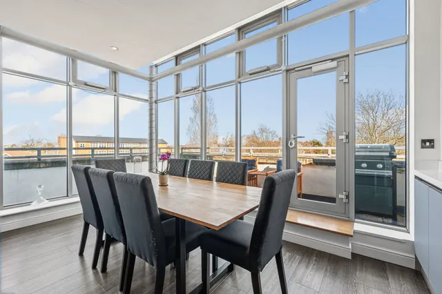 Lamberts Road, Surbiton, KT5, photo 2