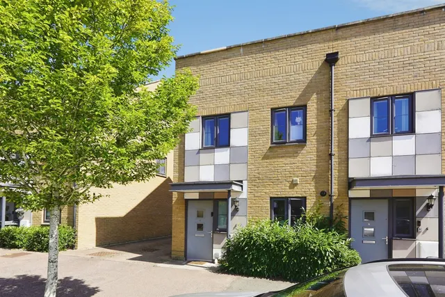 Samuel Peto Way, Ashford, photo 1