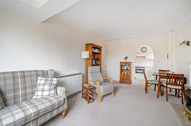 Terrace Road South, Binfield, RG42, photo 2