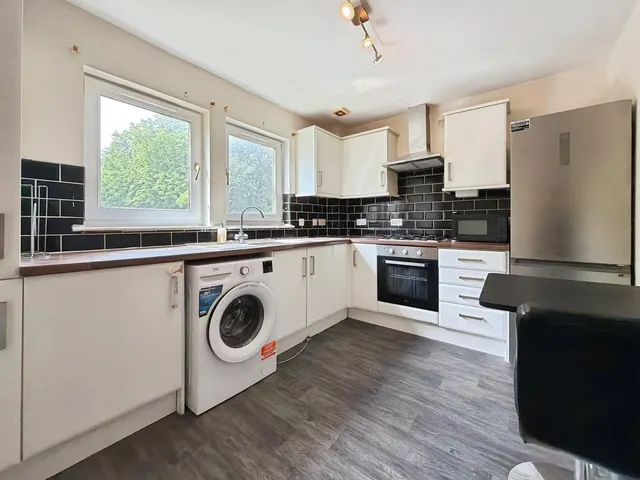 St. Andrews Drive, Glasgow, G41, photo 2