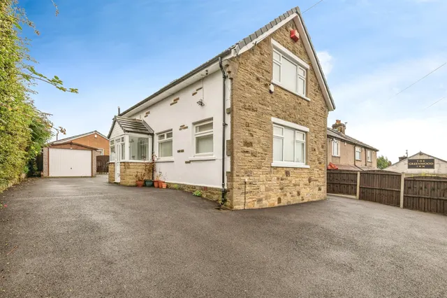 Bierley Lane, Bradford, BD4, photo 1