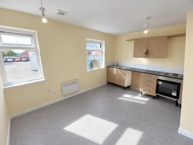 Evesham Road, Redditch, B97, photo 3