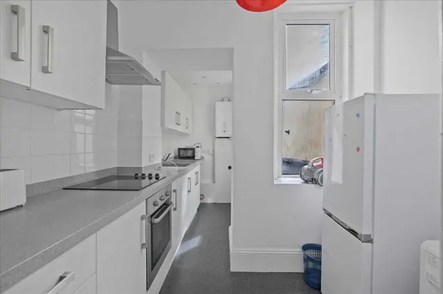 North Hill, Plymouth, PL4, photo 2