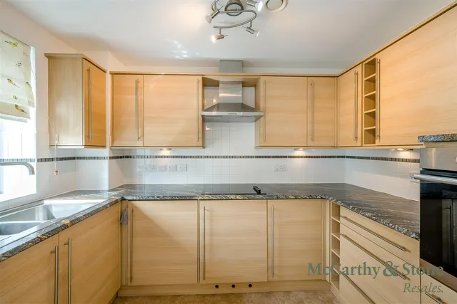 St. Georges Road, Cheltenham, GL50, photo 3