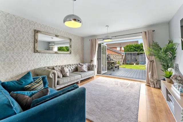 Ladybridge Road, Cheadle Hulme, SK8, photo 1