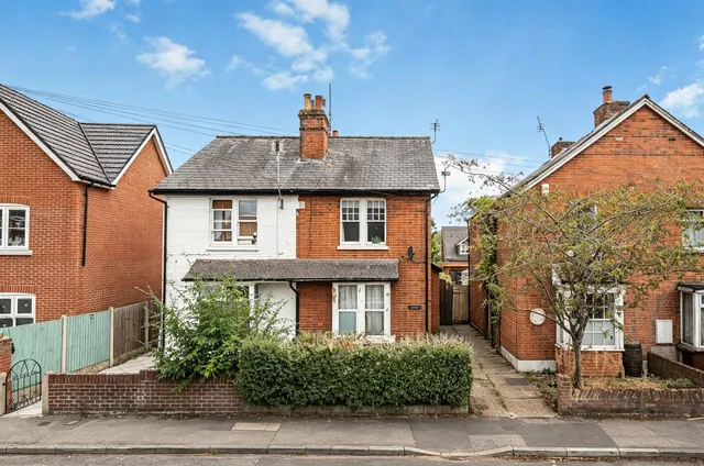 Conquest Road, Addlestone, KT15, photo 1