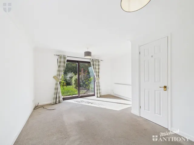 Anton Way, Aylesbury, HP21, photo 2