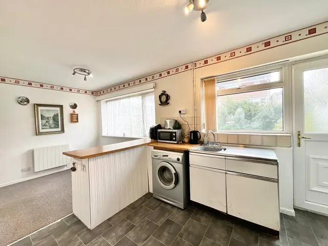 Chapel Street, Forsbrook, ST11, photo 2