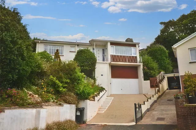 Mount Pleasant Close, Kingskerswell, Newton Abbot, Devon, TQ12