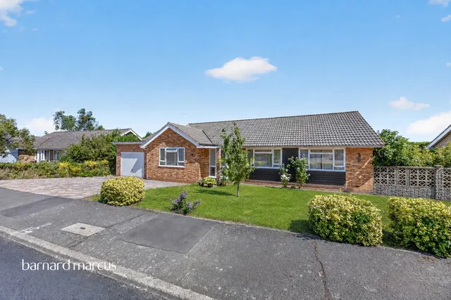 Field End, Coulsdon, CR5, photo 1