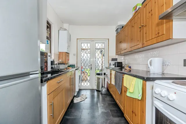 Belmont Road, Grays, RM17, photo 2