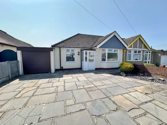 Tennyson Avenue, Grays, RM17, photo 1