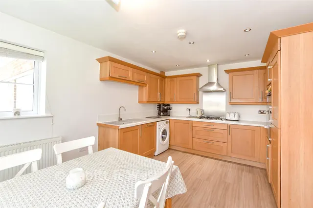 Hambledon Road, Waterlooville, PO7, photo 3