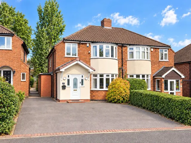 Springfield Crescent, Sutton Coldfield, B76, photo 1