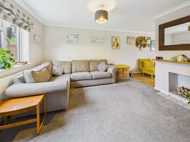 Apollo Drive, Bordon, GU35, photo 2