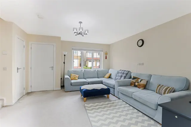 Snowdrop Gardens, Robroyston, G33, photo 3
