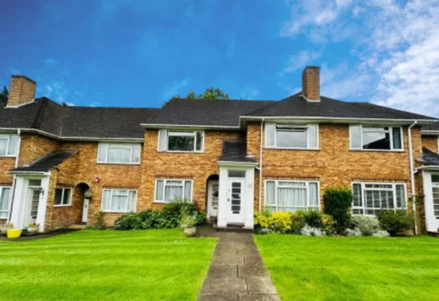 Kerry Court, Stanmore, HA7, photo 2