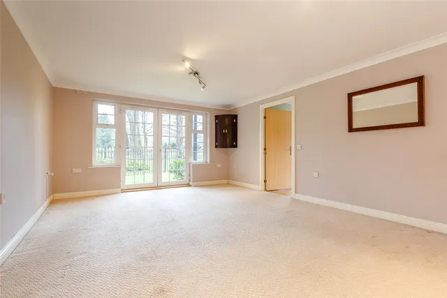 Old College Road, Newbury, RG14, photo 2
