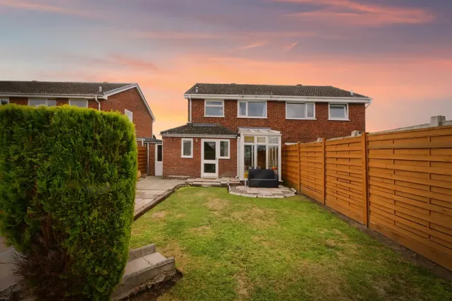 Windsor Drive, Wigginton, YO32, photo 1