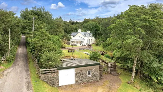 Photo 3 — 2 Canisp Road, Lochinver, Lairg, Highland, IV27 4LH
