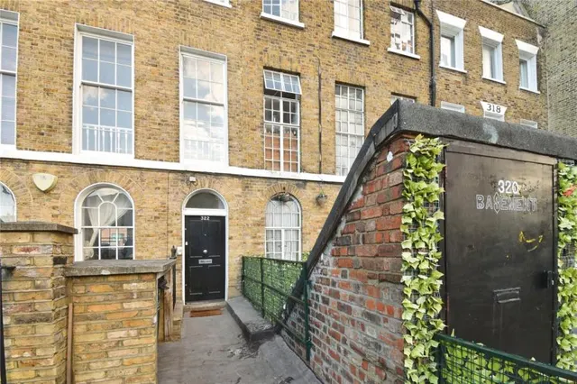 Kingsland Road, London, E8, photo 2