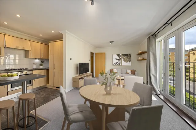 White Lodge Close, Isleworth, TW7, photo 3