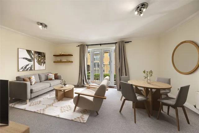 White Lodge Close, Isleworth, TW7, photo 1