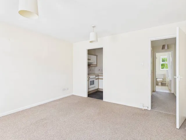 Victoria Street, Gloucester, GL1, photo 2