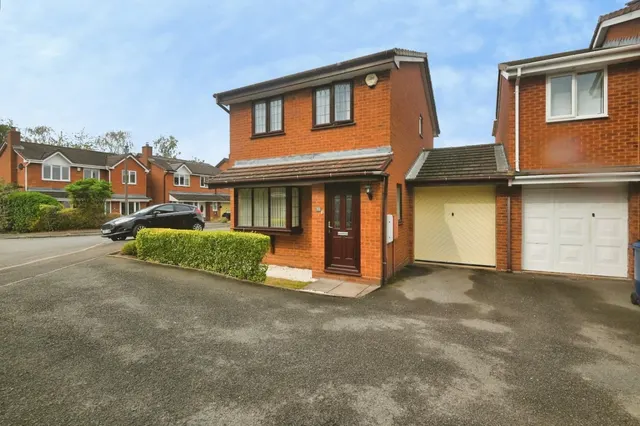 Lindisfarne, Glascote, B77, photo 2