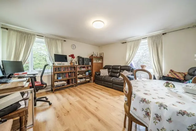 Gloucester Road, KT1, photo 2