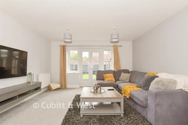 Kings Close, Yapton, BN18, photo 2