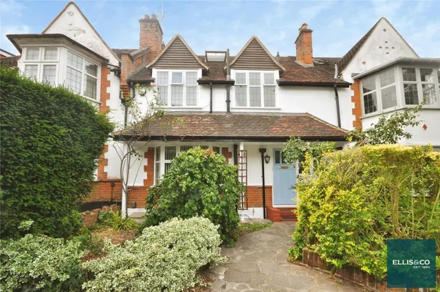 Cyprus Avenue, Finchley, N3, photo 1