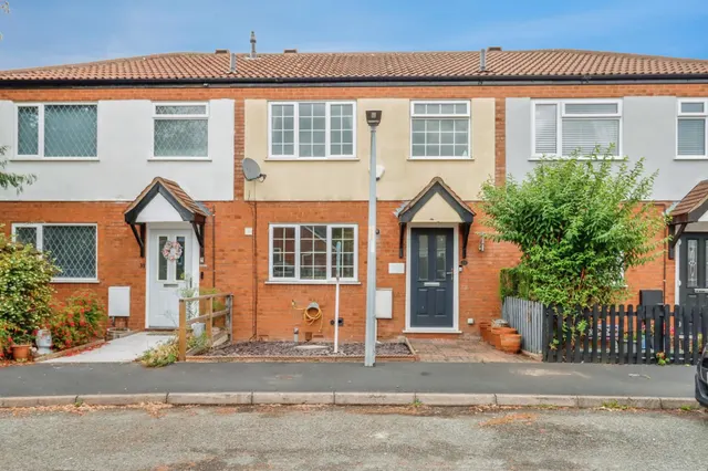 Abdon Court, Telford, TF2, photo 1