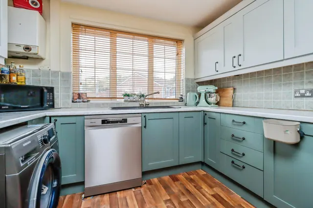 Abdon Court, Telford, TF2, photo 2