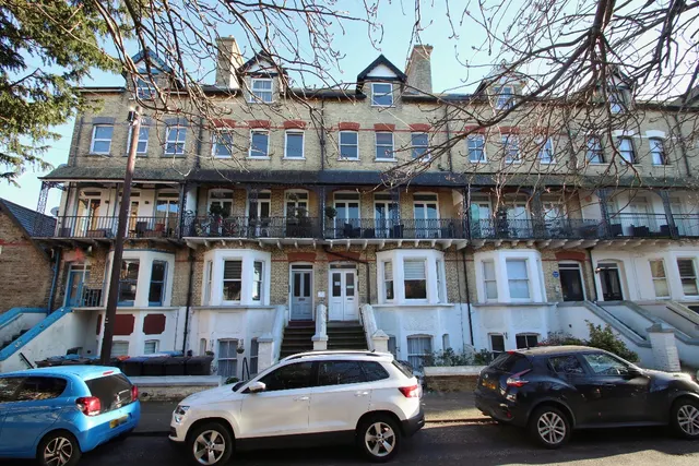15 Adrian Square, Westgate-on-Sea, Kent, CT8 8SU, photo 1
