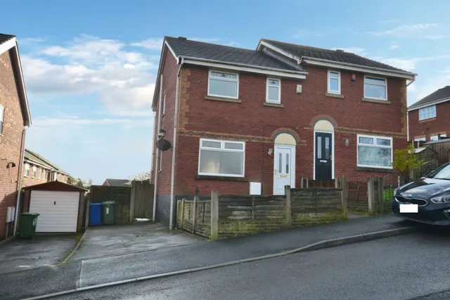 Lorne Street, Scholes, WN1, photo 1